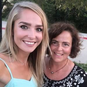 Meet your Posher, Maddie